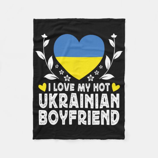 I Love My Hot Ukrainian Boyfriend Couple Ukraine F フリースブランケット (正面)