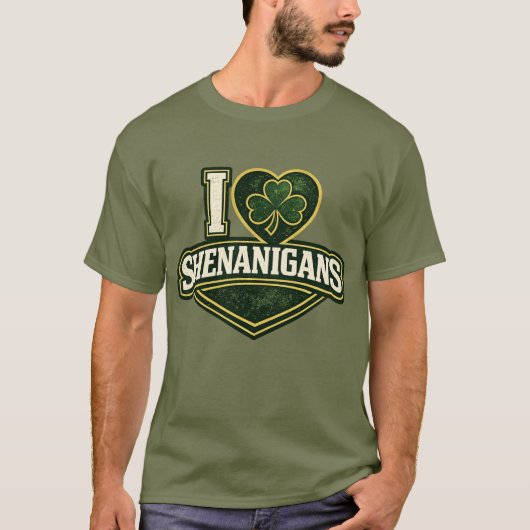 I love Shenanigans - St Patrick's Day Tシャツ (正面)