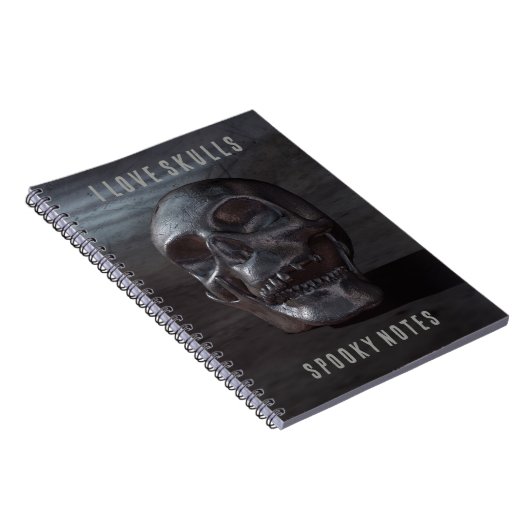 I Love Skulls. Spooky Notes. Smiling skull ノートブック (右側)