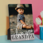 I Love You Grandpa カスタムPhoto フォトプラーク<br><div class="desc">グレーモダンの背景に独身のレタリングで子供の写真と「私は大好きよモダンじいちゃん」をフィーチャーした写真プラーク。祖父のための美しい贈り物。</div>