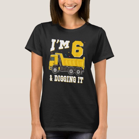 I m 6と掘る6th誕生日少年建築 tシャツ (正面)