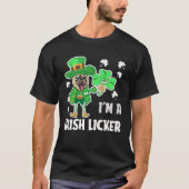 I m A Irish Licker  Distressed Pug Dog Holiday Tシャツ (正面)
