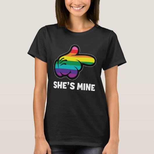 I m Hers Rainbow Lesbian Couple LGBT Pride Matchin Tシャツ (正面)