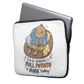I’m in full potato mode today| Couch Potato Potato ラップトップスリーブ (正面左)