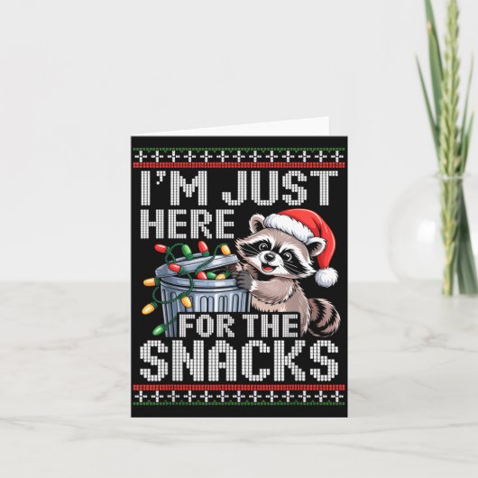 I’m Just Here For The Snacks Raccoon Christmas Ugl カード (正面)