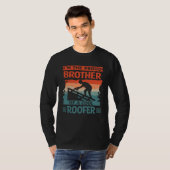 I m The Proud Brother Of A Cool Roofer Roofing Roo Tシャツ (正面フル)