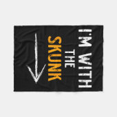 I’m With The Skunk Funny Halloween Matching Couple フリースブランケット (正面(横))