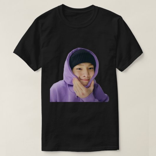 I.N Jeongin野良キッズかわいいおもしろいミームシール Tシャツ (デザイン正面)