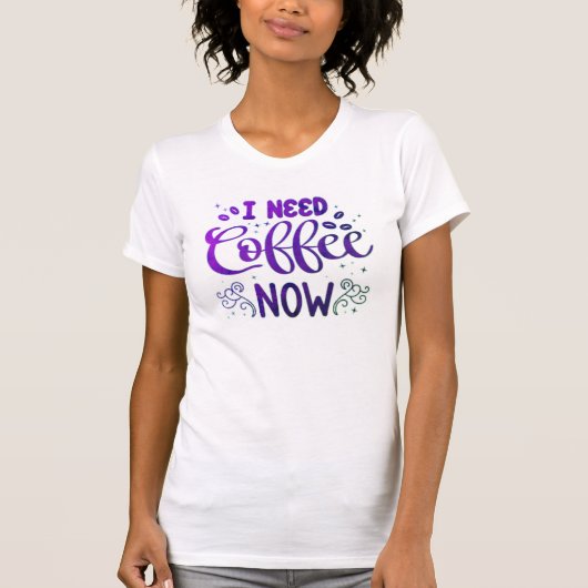 I Need Coffee Now Freefit Women’s Bella+Canvas Sli Tシャツ (正面)