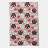 I Puggin愛パグの円およびハートを黒くします キッチンタオル (縦)