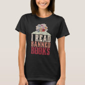 I Read Banned Books Reader Bookworm 1 Tシャツ (正面)