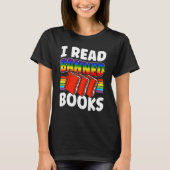I Read Banned Books Reading Library 4 Tシャツ (正面)