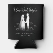 I See Wed People Gothic Ghost Halloween Wedding 缶クーラー (正面)