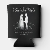 I See Wed People Gothic Ghost Halloween Wedding 缶クーラー (裏面)