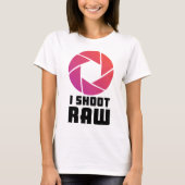 I Shoot Raw Tシャツ (正面)