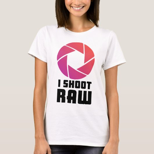 I Shoot Raw Tシャツ (正面)