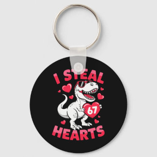 I Steal 67 Hearts Funny 67 Valentine Dinosaur Men キーホルダー