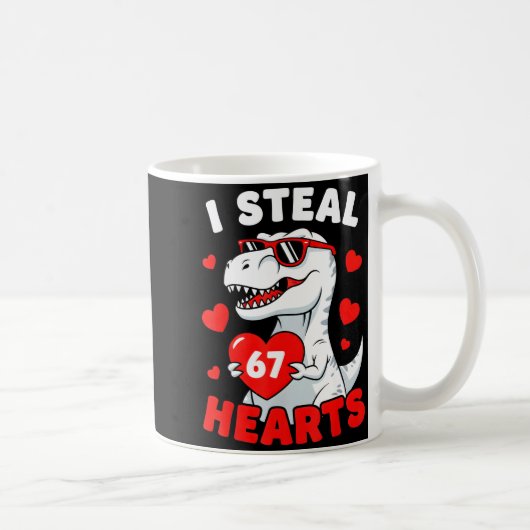 I Steal 67 Hearts Funny 67 Valentine Dinosaur Men  コーヒーマグカップ (右)