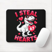 I Steal 67 Hearts Funny 67 Valentine Dinosaur Men  マウスパッド (マウス)