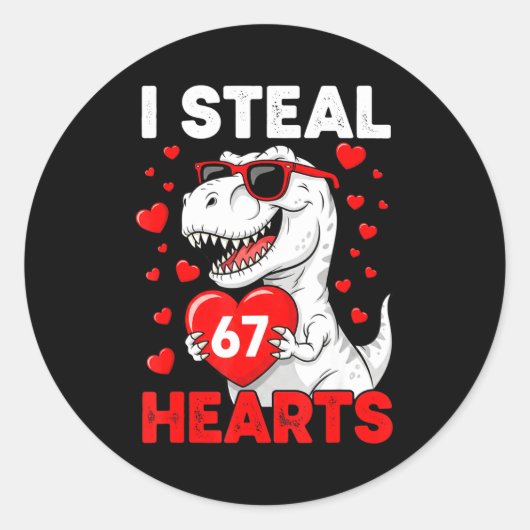 I Steal 67 Hearts Funny 67 Valentine Dinosaur Men  ラウンドシール (正面)