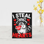 I Steal 67 Hearts Funny 67 Valentine Raccoon Men B カード (黄色い花)