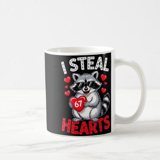 I Steal 67 Hearts Funny 67 Valentine Raccoon Men B コーヒーマグカップ (右)