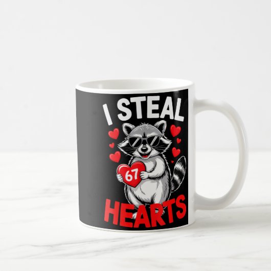 I Steal 67 Hearts Funny 67 Valentine Raccoon Men B コーヒーマグカップ (右)