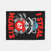 I Steal 67 Hearts Funny 67 Valentine Raccoon Men B フリースブランケット (正面(横))