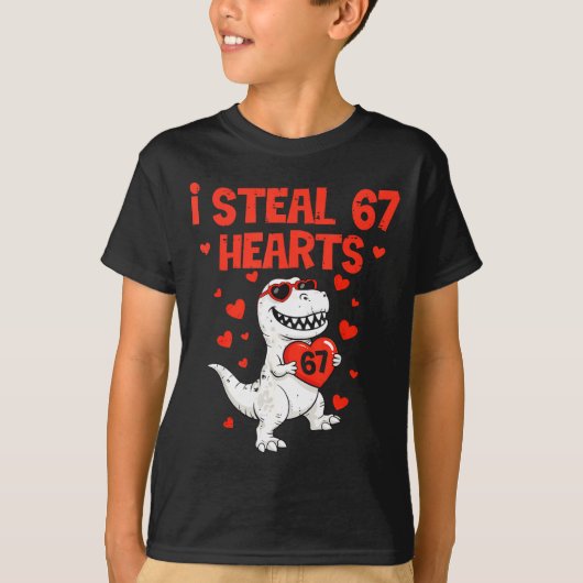 I Steal Hearts 67 Valentine’s Day 6 7 Meme Heart M Tシャツ (正面)