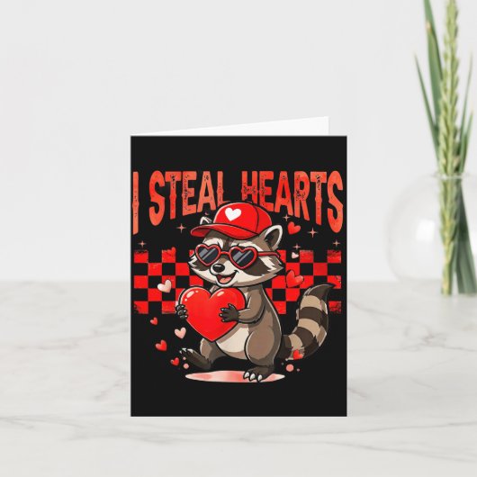 I Steal Hearts Design Raccoon Valentine Day Retro  カード (正面)
