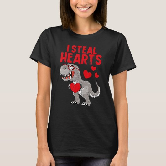 I Steal Hearts Dinosaur Valentines Day For Toddler Tシャツ (正面)