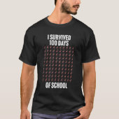I Survived 100 Days of School Funny Flamingo Tシャツ (正面)