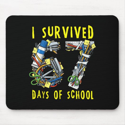 I Survived 67 + 33 Days Of School 100th Day Math T マウスパッド (正面)