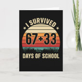 I Survived 67 + 33 Days of School Retro Teacher カード (正面)