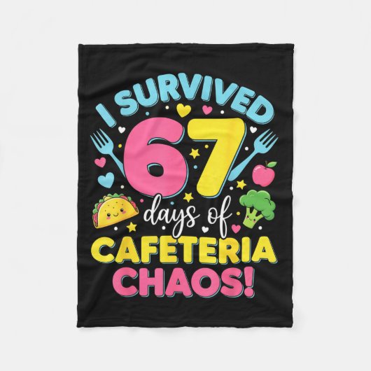 I Survived 67 Days Of Cafeteria Chaos Meme フリースブランケット (正面)