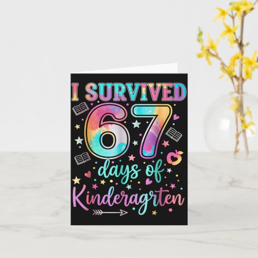 I Survived 67 Days Of Kindergarten Funny Six Seven カード (黄色い花)