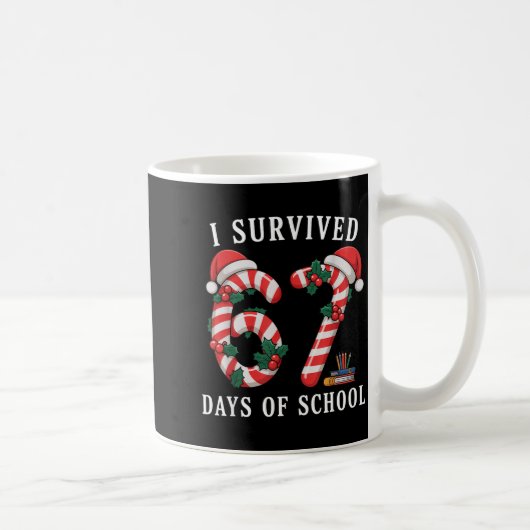 I Survived 67 Days Of School Christmas Candy Cane  コーヒーマグカップ (右)