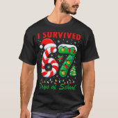 I Survived 67 Days Of School Christmas Candy Cane  Tシャツ (正面)