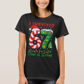 I Survived 67 Days Of School Christmas Candy Cane  Tシャツ (正面)