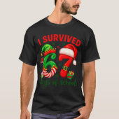 I Survived 67 Days Of School Christmas Candy Cane  Tシャツ (正面)
