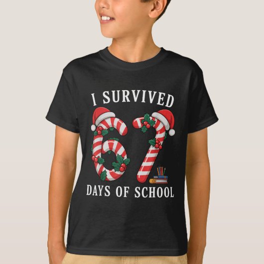 I Survived 67 Days Of School Christmas Candy Cane  Tシャツ (正面)