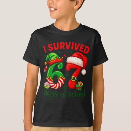 I Survived 67 Days Of School Christmas Candy Cane  Tシャツ (正面)