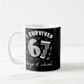 I Survived 67 Days Of School Cool Teacher Design コーヒーマグカップ (左)