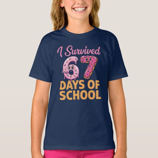 I Survived 67 Days of School Donut Funny Kids Tシャツ (正面)