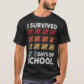 I Survived 67 Days Of School Funny 67 Counting Mat Tシャツ (正面)