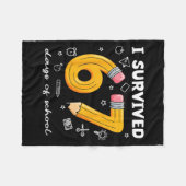 I Survived 67 Days Of School Funny 67 Meme Teacher フリースブランケット (正面(横))