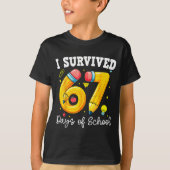 I Survived 67 Days Of School Funny 67 Meme Teacher Tシャツ (正面)