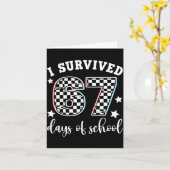 I Survived 67 Days Of School Funny 67 Teachers Stu カード (黄色い花)