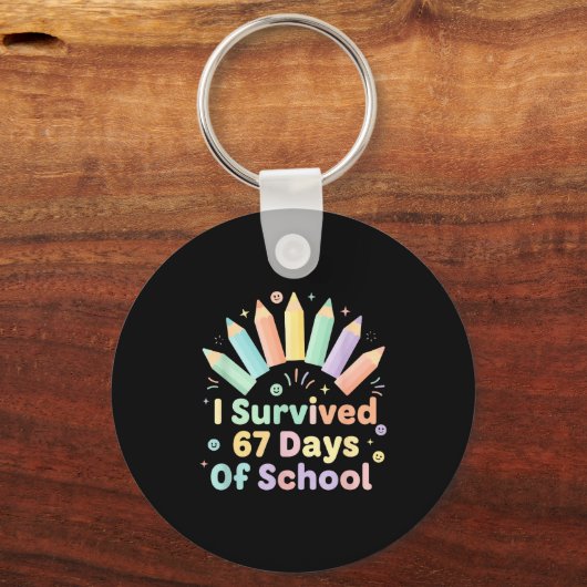 I Survived 67 Days Of School Funny 67 Teachers Stu キーホルダー (正面)