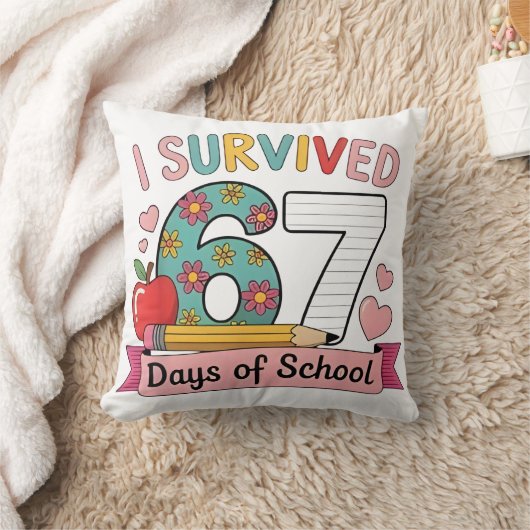 I Survived 67 Days of School Funny 67 Teachers Stu クッション (ブランケット)